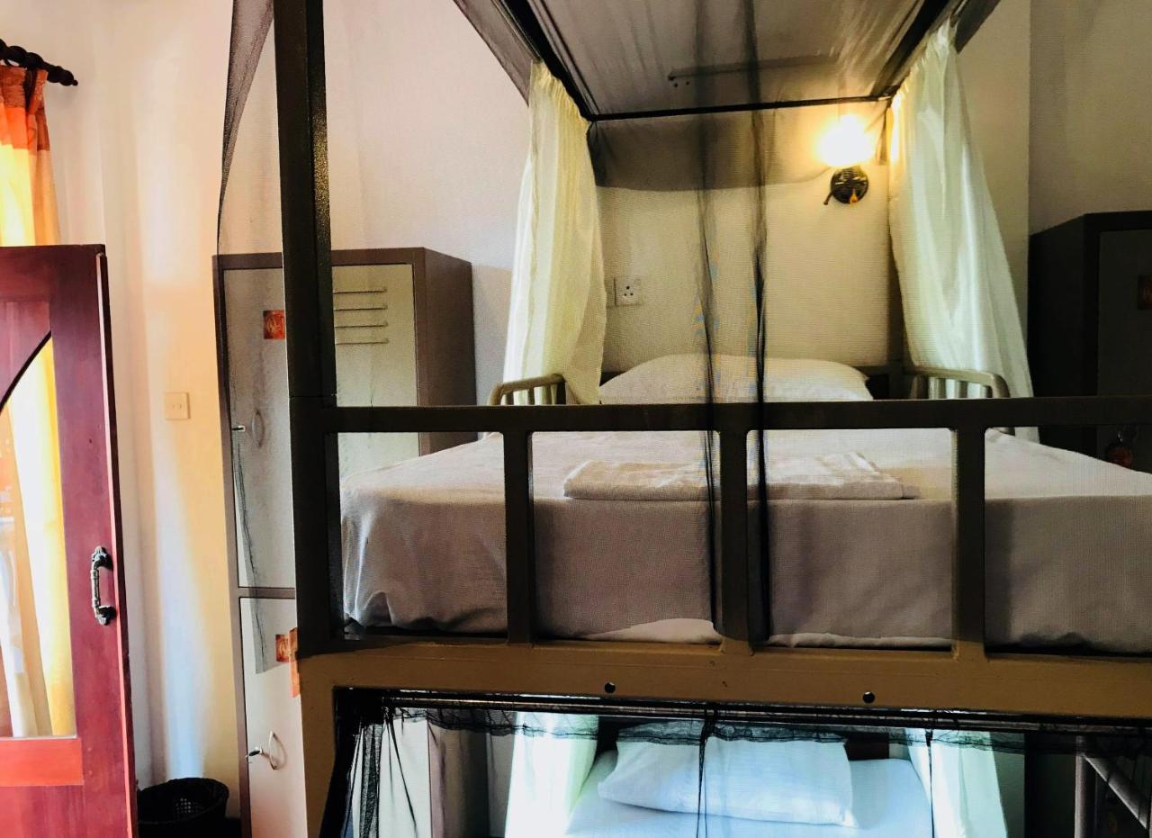 Space Garden Hostel ミリッサ エクステリア 写真